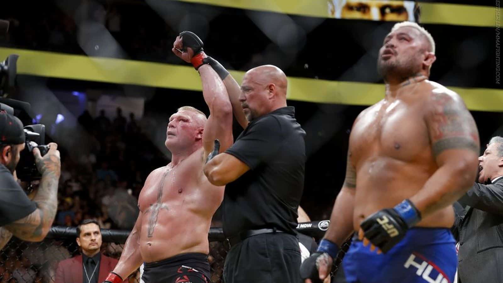 125_Brock_Lesnar_vs_Mark_Hunt.0.0.0