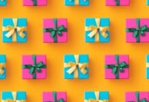 5 Heartwarming Gifts For Your Long-Distance friend