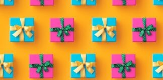 5 Heartwarming Gifts For Your Long-Distance friend