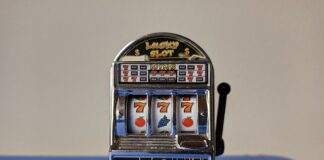 Jackpot slot games vs Normal Slots